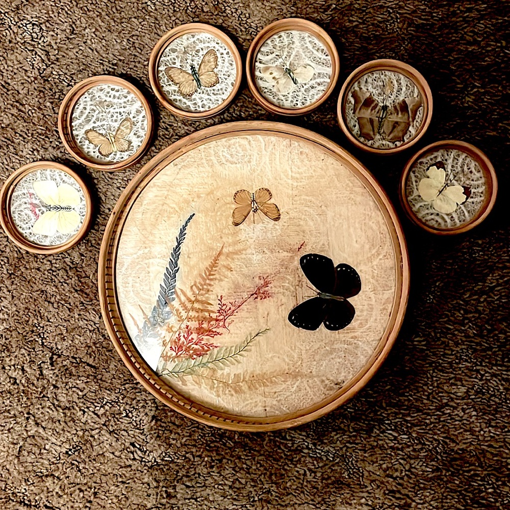 1970’s Vintage bamboo butterfly 7 peace coaster set.